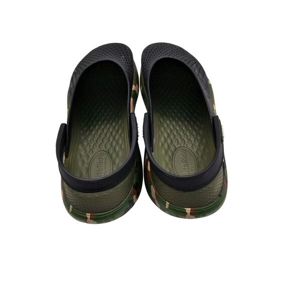 Crocs Men's Size 7 Womens Size 9 LiteRide Printed Camo Clog - Picture 3 of 6